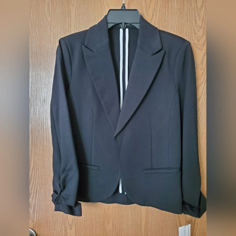 NWT Amanda + Chelsea Blazer - Picture 5 of 7